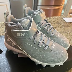 Brand new in box boys 13K Bryce Harper cleats